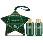 &bdquo;Grace Cole Luxury Bathing Star Set&ldquo; (pistacijos ir karamelė) &ndash; kūno priežiūros dovanų rinkinys, supakuotas į Kalėdų žvaigždę (2 vnt.)