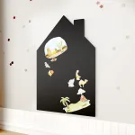 Priklijuojama magnetinė lenta &bdquo;Naira&ldquo; &ndash; juodas namelis, 55 &times; 80 cm
