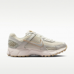 Nike Wmns Zoom Vomero 5 Light Bone/ Light Bone-Phantom - Dydis 36 (IB8929-003 Laisvalaikio batai)