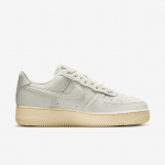 Nike Wmns Air Force 1 '07 - Dydis 39 (II7398-100 Laisvalaikio batai)