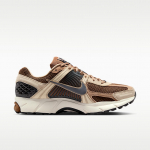 Nike Zoom Vomero 5 Lt British Tan/ Dk Smoke Grey - Dydis 40 (HF1553-202 Laisvalaikio batai)