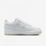 Nike Wmns Air Force 1&rsquo;07 - Dydis 41 (IH3204-100 Laisvalaikio batai)