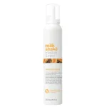 Drėkinamasis apsauginis kreminis putų kondicionierius Milk Shake Moisture&More Whipped Cream, 200 ml
