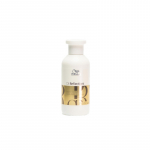 &Scaron;vytėjimą i&scaron;ry&scaron;kinantis &scaron;ampūnas Wella Oil Reflections Shampoo 250 ml