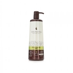 Macadamia Weightless Moisture Shampoo neapsunkinantis plaukų drėkinamasis &scaron;ampūnas