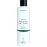 Lowengrip Good To Go Light Dry Shampoo Apple & Cedarwood Lengvas sausas &scaron;ampūnas, 250ml