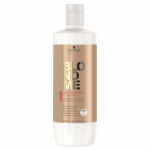Maitinamasis &scaron;ampūnas &scaron;viesintiems plaukams Schwarzkopf BlondMe All Blondes Rich Shampoo 1000ml