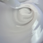 TOUCH NAILS hibridinė nagų lako bazė ilgalaikiam manikiūrui COVER BASE, 30 ml (Silk )