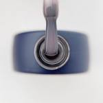 TOUCH NAILS vir&scaron;utinis apsauginis nagų lako sluoksnis ilgalaikiam manikiūrui COVER TOP BLOSSOM, 13 ml