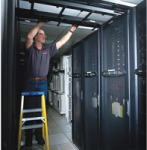 APC Schneider Electric Critical Power & Cooling Services UPS & PDU Onsite Warranty Extension Service - Serviceerweiterung - Arbeitszeit und Ersatzteile (f&uuml;r UPS 30 W) - 1 Jahr - Vor-Ort - Gesch&auml;ftszeiten - Reaktionszeit: am n&auml;chsten Arbeitstag - f&uuml;r  ...