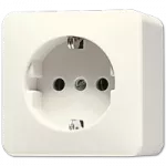JUNG 620 A ki&scaron;tukinis lizdas &ndash; F tipas &ndash; dramblio kaulo spalva &ndash; 250 V &ndash; 16 A &ndash; 61 mm x 61 mm