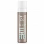 Putos padedančios i&scaron;vengti plaukų vėlimosi Wella NutriCurls Soft Twirl Mousse 200ml