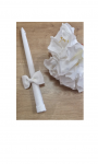 Krik&scaron;to balta žvakė su lininiu kaspinėliu 30 cm (1)