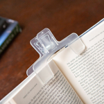 Kikkerland - Flexi Book Clip - 5 x 3 x 2