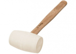 Guminis plaktukas su medine rankena. Galva 680g, 63mm smogiamoji plok&scaron;tuma Truper&reg;