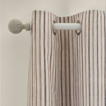Rudos spalvos užuolaidos 2 vnt. 168x183 cm Logan Stripe &ndash; Catherine Lansfield