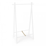 Baltos spalvos i&scaron; beržo masyvo drabužių kabykla 91x151x50 cm Daiki &ndash; Yes Everyday