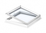 VELUX stogo langas plok&scaron;čiam stogui lygiu stiklu CVP, elektrinis (įv. dydžiai)