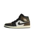 NIKE Sportiniai batai 'AIR JORDAN 1' alyvuogių spalva / juoda / balta