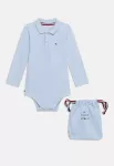 TOMMY HILFIGER &Scaron;liaužtinukas / glaustinukė &scaron;viesiai mėlyna