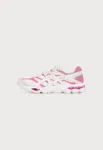 ASICS Sportbačiai be auliuko 'GEL-CUMULUS 16' rožinė / balta