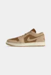Jordan Sportbačiai be auliuko 'Air Jordan 1' karamelės / kapučino spalva