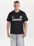 Dxnmxrk Triko 'DXSoccer' juoda