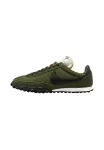 Nike Sportswear Sportbačiai be auliuko 'Waffle Racer' tamsiai žalia / juoda / balta