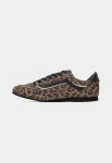 VANS Sportbačiai be auliuko 'SUPER LOWPRO' ruda (konjako) / juoda / balta