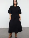 Trendyol Curve Suknelė juoda