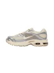 Nike Sportswear Sportbačiai be auliuko 'AIR MAX MOTO 2K' dramblio kaulo / sidabrinė
