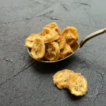 Ekologi&scaron;ki džiovinti bananų gabaliukai : svoris - 100 g