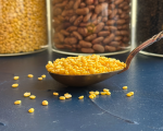 Ekologi&scaron;kos &scaron;lifuotos spindulinės pupuolės (mung) skaldytos RAW - 400 g