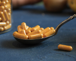 Ekologi&scaron;ka ciberžolė (turmeric) su juodaisiais pipirais, kapsulėse 550 mg - 90
