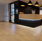 Forbo, Allura FLEX 5 - Honey Elegant Oak 60065FL5, 34 klasė, 150x28 cm (galimi kiti i&scaron;matavimai) LVT (SPC) lentelė