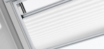 VELUX Saulės energija valdoma tamsinanti klostuota užuolaidėlė, FSL