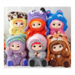 NAUJIENA! Wakuku kolekcinė lėlė su pakabuku - siurprizas