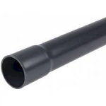 PVC vamzdis juodas 25mm su i&scaron;platintu galu 3m (15)