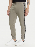 Guess Sportinės kelnės Z2YB19 K6ZS1 Chaki Regular Fit