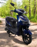 Elektrinis motoroleris A009