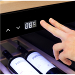 Caso | Smart Wine Cooler | WineExclusive 38 | Energy efficiency class G | Showcase | Free standing | Bottles capacity 38 bottles | Cooling type Compressor technology | Black