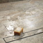 ACO Tile du&scaron;o latakas su įklijuojama plytele ir horizontaliu flan&scaron;u