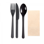 Vienkartinių įrankių komplektas plastikinis, juodas (&scaron;akutė / peilis / &scaron;auk&scaron;tas / servetėlė, 50 vnt.)
