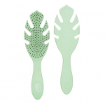 Go Green Detangler biologi&scaron;kai suyrantis plaukų &scaron;epetys