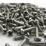 Varžtas M2x8mm - Lak&scaron;tinio metalo varžtas - 100 vnt - apvali galvutė - prisukimui