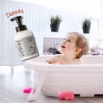 Specialus pasiūlymas! Mother-K &ldquo;PUCOCO&rdquo; sulankstoma vonelė + DOVANA hug'in by Mother-K putų konsistencijos prausiklis kūdikiams ir vaikams