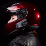 SENA 50C motociklų ry&scaron;io įranga su 4k kamera ir Harman Kardon garsiakalbiais