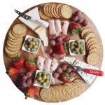 Medinė sukamoji pjaustymo lenta 46 cm &ndash; serviravimo padėklas sūriui, picai ir užkandžiams