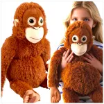 Didelis pliu&scaron;inis orangutanas &ndash; 67 cm, su lipukais ant rankų ir kojų