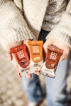 &ldquo;Iswari Oat Bar&rdquo; Vegani&scaron;kas Avižinis Batonėlis &lsquo;Iswari&rsquo; (40g) - orange-white-chocolate